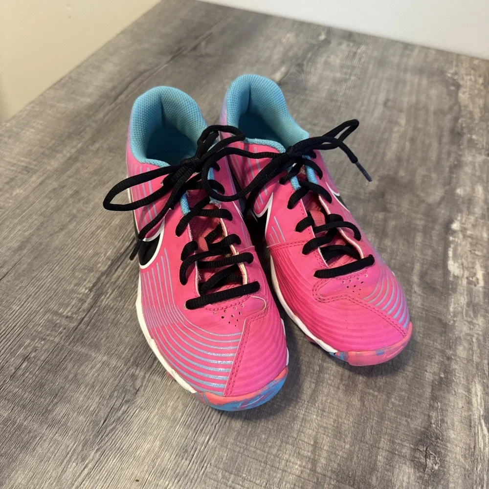 Nike kids hyper